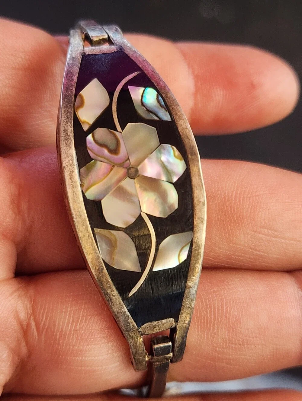 Mother of Pearl Floral Inlay Bangle Bracelet